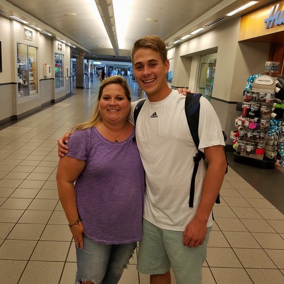 Meet your Posher, Laurie - Picture 4 of 16